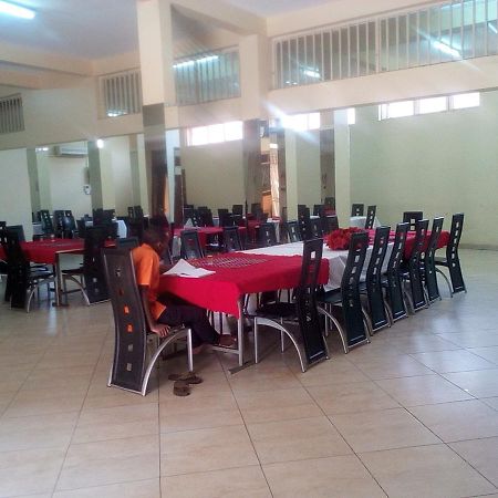 Mamba Hotel Kampala Ngoại thất bức ảnh