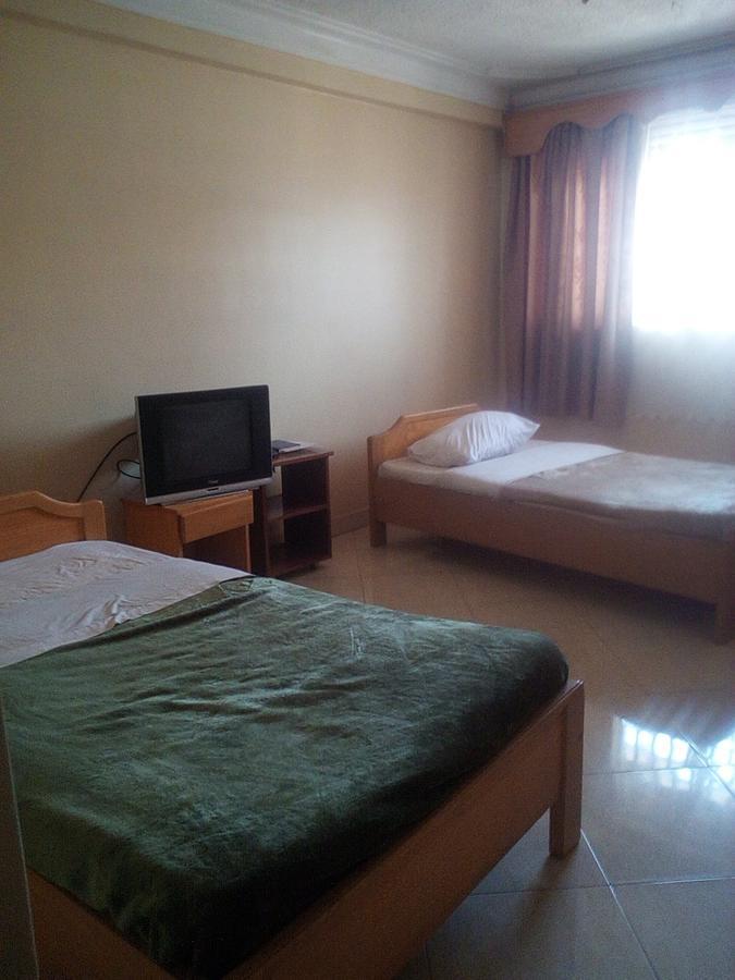Mamba Hotel Kampala Ngoại thất bức ảnh